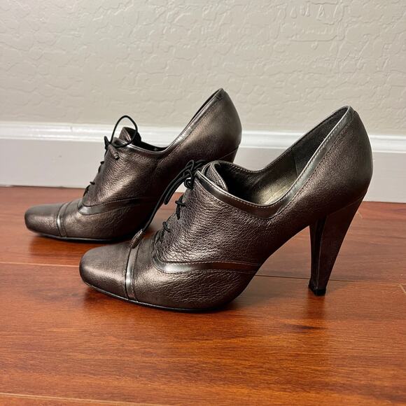 Stuart Weitzman Silver Grey Pewter Square Toe Lace Up Bootie Heels Womens 7 - Picture 1 of 10
